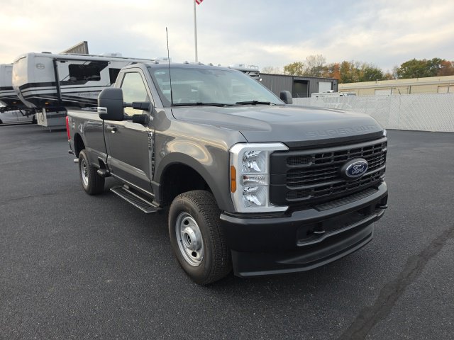 Used 2026 Ford F250 XL w/ Snow Plow/Camper Package AWD/4WD image 2