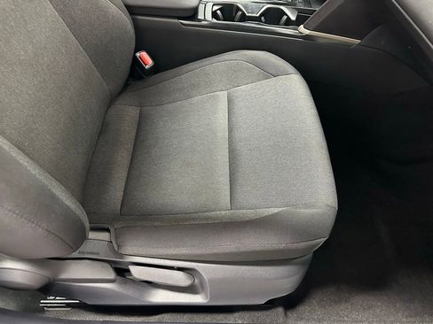 Used 2025 Toyota Camry LE image 59