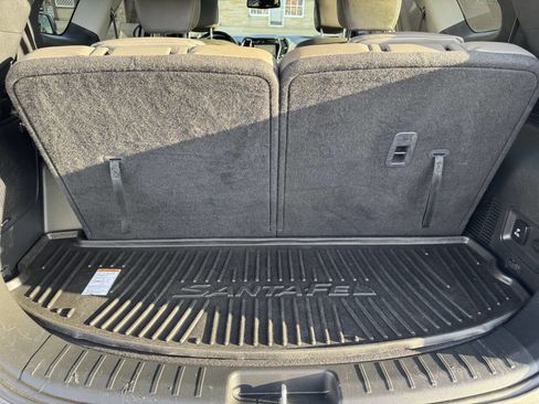 Used 2014 Hyundai Santa Fe Limited w/ Ultimate Package 07 image 18