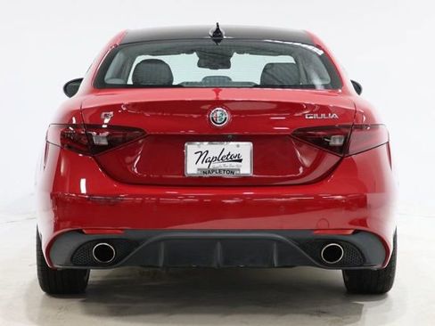 Used 2017 Alfa Romeo Giulia Ti w/ TI 19" Sport Package AWD/4WD image 6