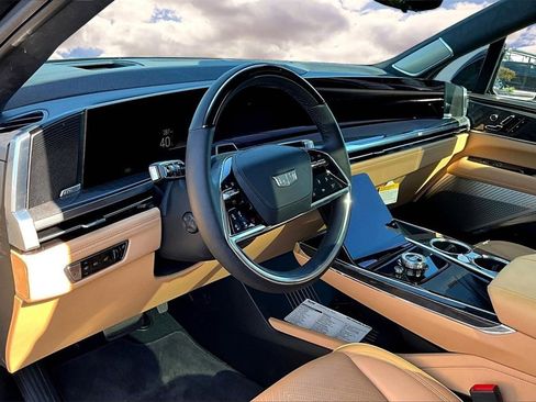 Certified 2025 Cadillac Escalade IQ Luxury 2 image 17