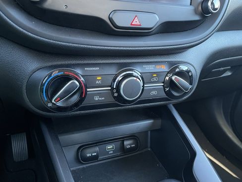 Used 2023 Kia Soul LX w/ Option Group 015 image 17