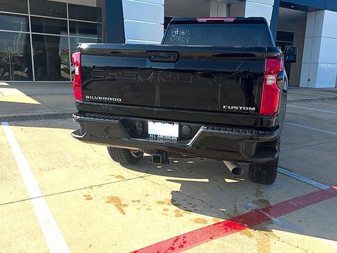 Used 2025 Chevrolet Silverado 2500 Custom w/ Custom Convenience Package AWD/4WD image 10