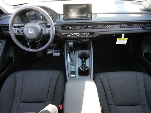 Certified 2025 Honda Accord LX image 10