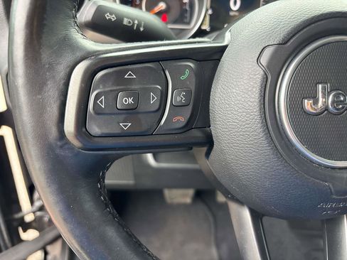Used 2020 Jeep Wrangler Sport AWD/4WD image 13