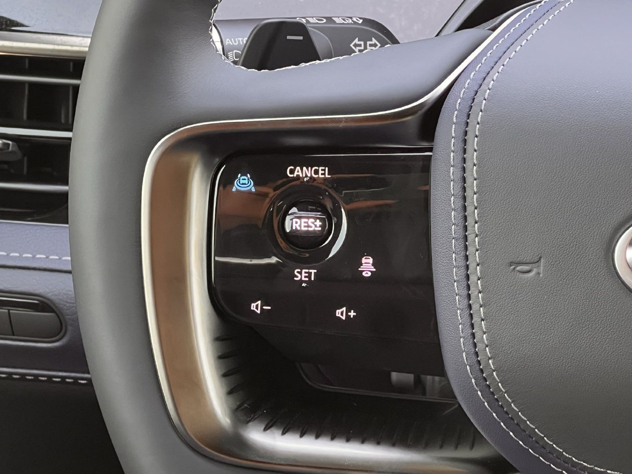 New 2027 INFINITI QX80 Sensory AWD/4WD image 12