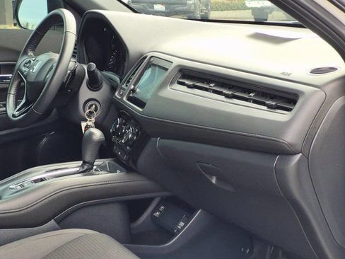 Used 2021 Honda HR-V Sport image 20