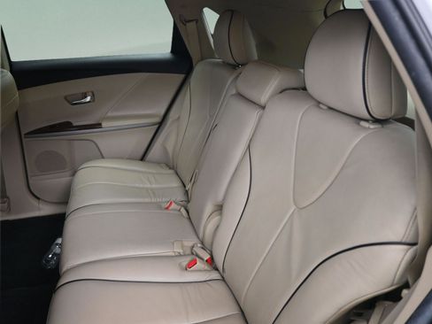 Used 2011 Toyota Venza w/ Premium Pkg #2 image 33