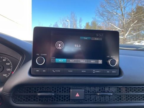 Certified 2025 Honda HR-V LX image 23