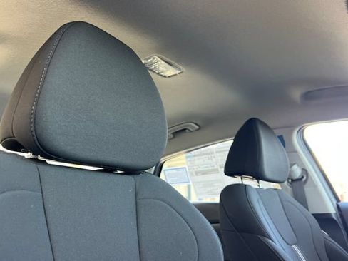 New 2026 Hyundai Elantra Hybrid FWD image 15
