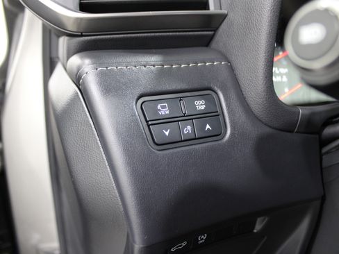 Used 2024 Lexus LX 600 F Sport image 8