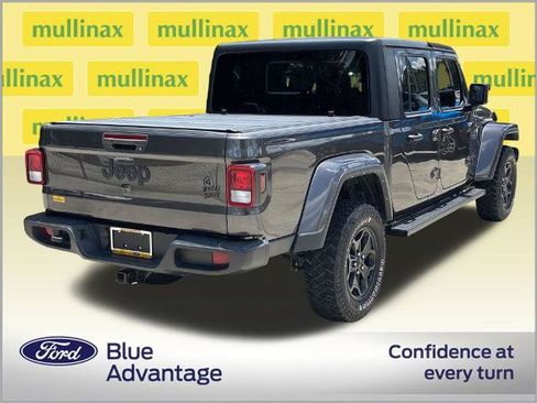Used 2022 Jeep Gladiator Sport AWD/4WD image 4