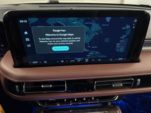 Used 2025 Lincoln Aviator Reserve image 12