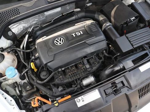 Used 2014 Volkswagen Beetle R-Line FWD image 44
