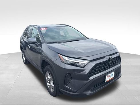 Used 2025 Toyota RAV4 XLE AWD/4WD image 8