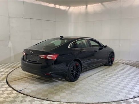 Used 2023 Chevrolet Malibu LT w/ Redline Edition image 8