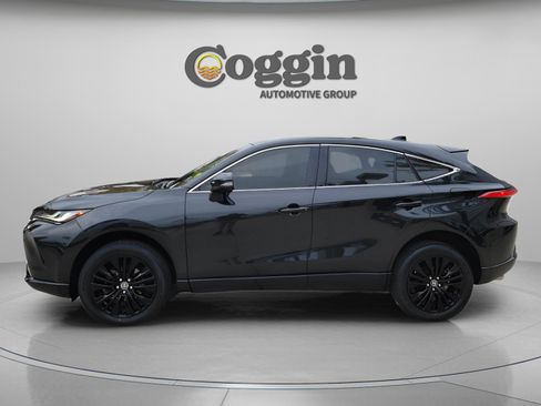 Certified 2023 Toyota Venza Nightshade AWD/4WD image 3