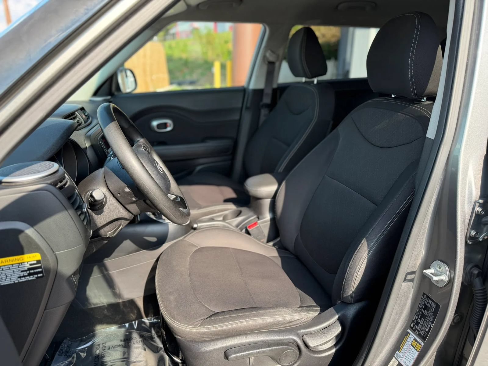 Used 2014 Kia Soul FWD image 9