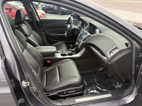 Used 2020 Acura TLX FWD image 10