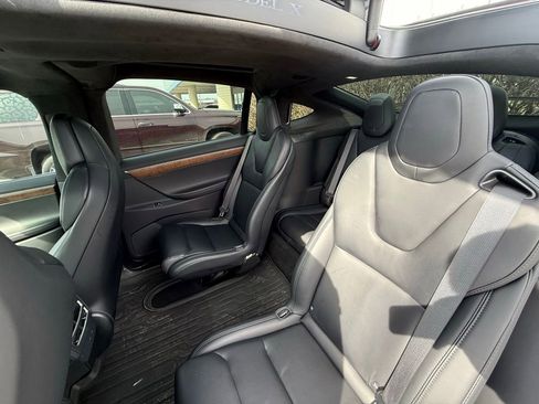 Used 2017 Tesla Model X 100D image 9