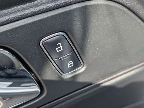 Used 2017 Ford Mustang GT Premium image 10