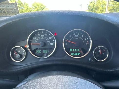 Used 2017 Jeep Wrangler Unlimited Sport w/ Quick Order Package 24S AWD/4WD image 28