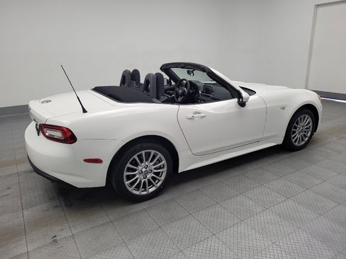 Used 2017 FIAT 124 Spider Classica image 10