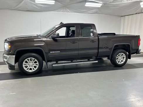 Used 2019 GMC Sierra 1500 SLE w/ SLE Value Package AWD/4WD image 6
