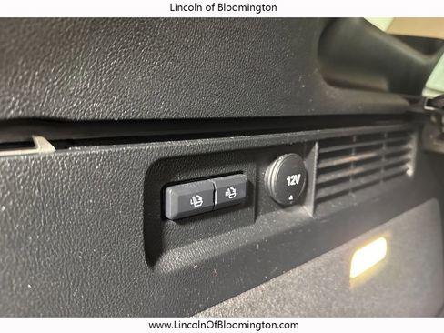 Used 2022 Lincoln Nautilus Reserve image 59