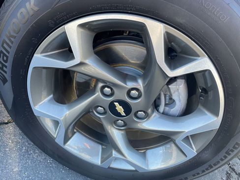 Used 2025 Chevrolet Trax LT image 28