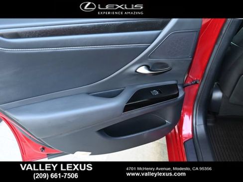 Certified 2024 Lexus ES 300h w/ Premium Package FWD image 17