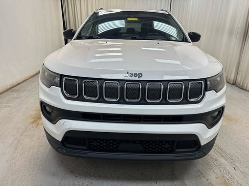 Used 2022 Jeep Compass Latitude w/ Convenience Group AWD/4WD image 6