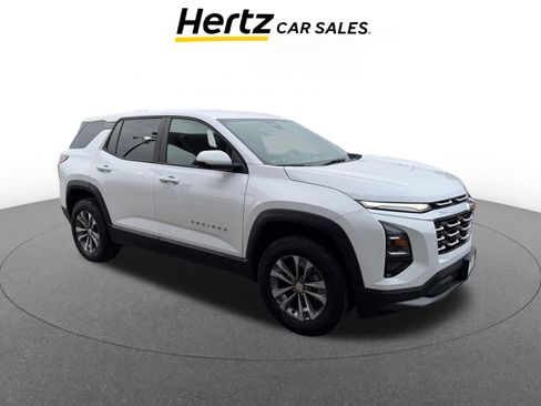 Used 2025 Chevrolet Equinox LT image 1