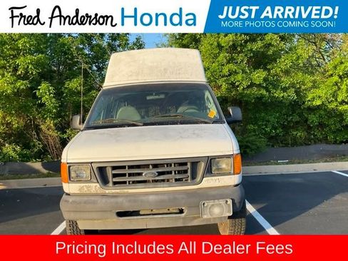 Used 2004 Ford E-350 and Econoline 350 Extended Super Duty RWD image 11
