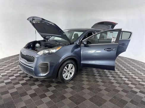Used 2018 Kia Sportage LX FWD image 12