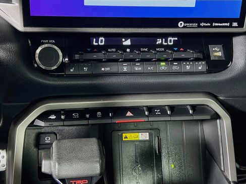 Used 2022 Toyota Tundra Limited w/ TRD Off-Road Package AWD/4WD image 26