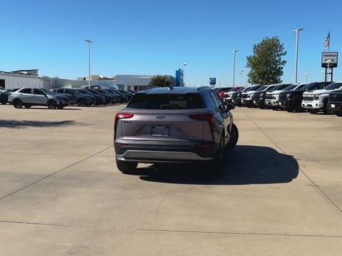 New 2026 Chevrolet Blazer EV LT image 7