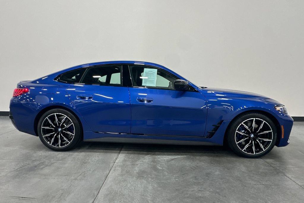 Used 2026 BMW M440i w/ Premium Package RWD image 3