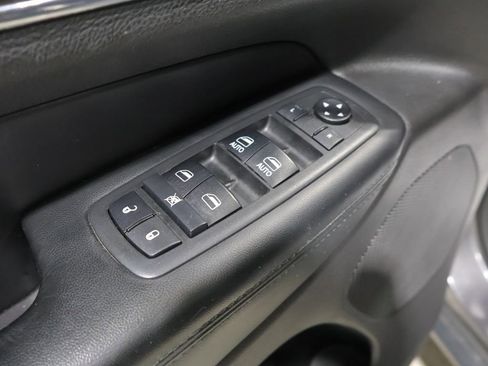 Used 2018 Jeep Grand Cherokee Limited AWD/4WD image 14
