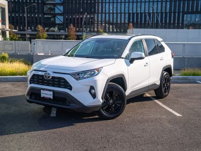 Used 2020 Toyota RAV4 XLE w/ Convenience Package