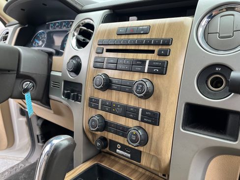 Used 2011 Ford F150 Lariat w/ Lariat Plus Pkg image 14