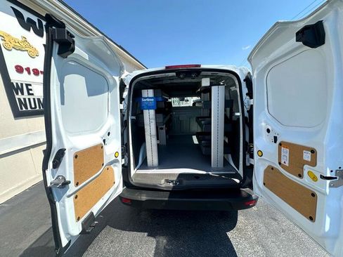 Used 2022 Ford Transit Connect XL image 27