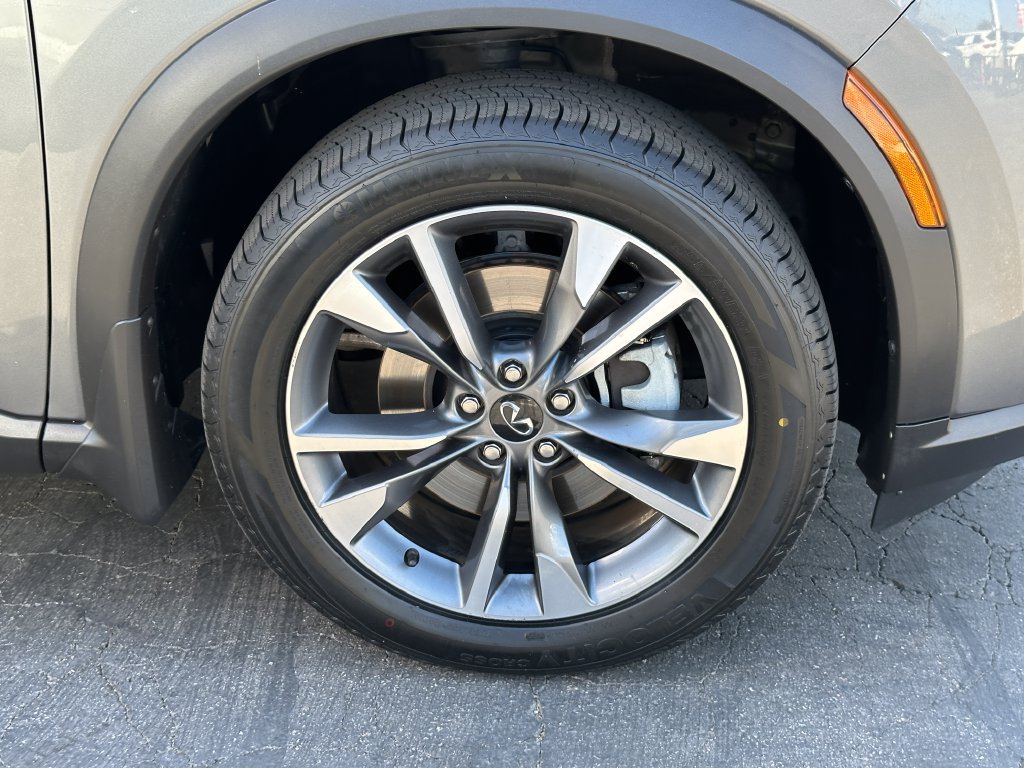 Certified 2023 INFINITI QX60 Luxe w/ Performance Audio Package AWD/4WD image 12