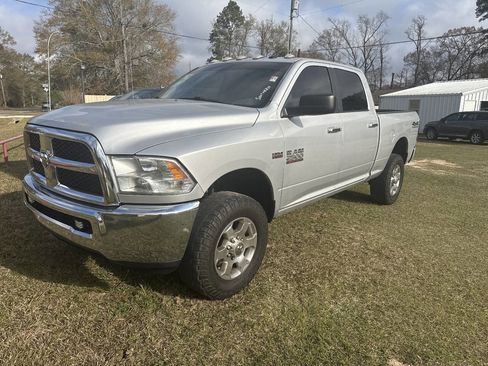 Used 2017 RAM 2500 SLT image 2