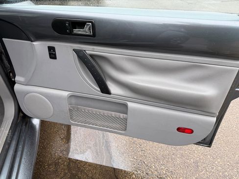 Used 2007 Volkswagen Beetle Coupe w/ Year End Package image 17