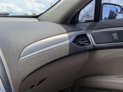 Used 2017 Lincoln MKZ Premiere FWD image 29