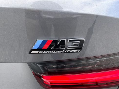 Used 2025 BMW M3 Competition w/ Executive Package AWD/4WD image 32