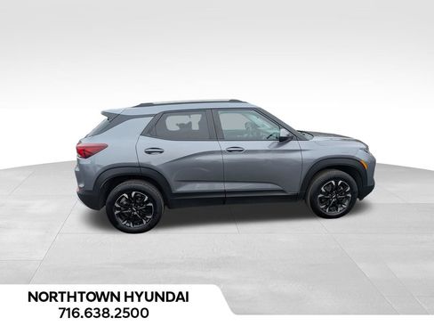 Used 2022 Chevrolet TrailBlazer LT image 12