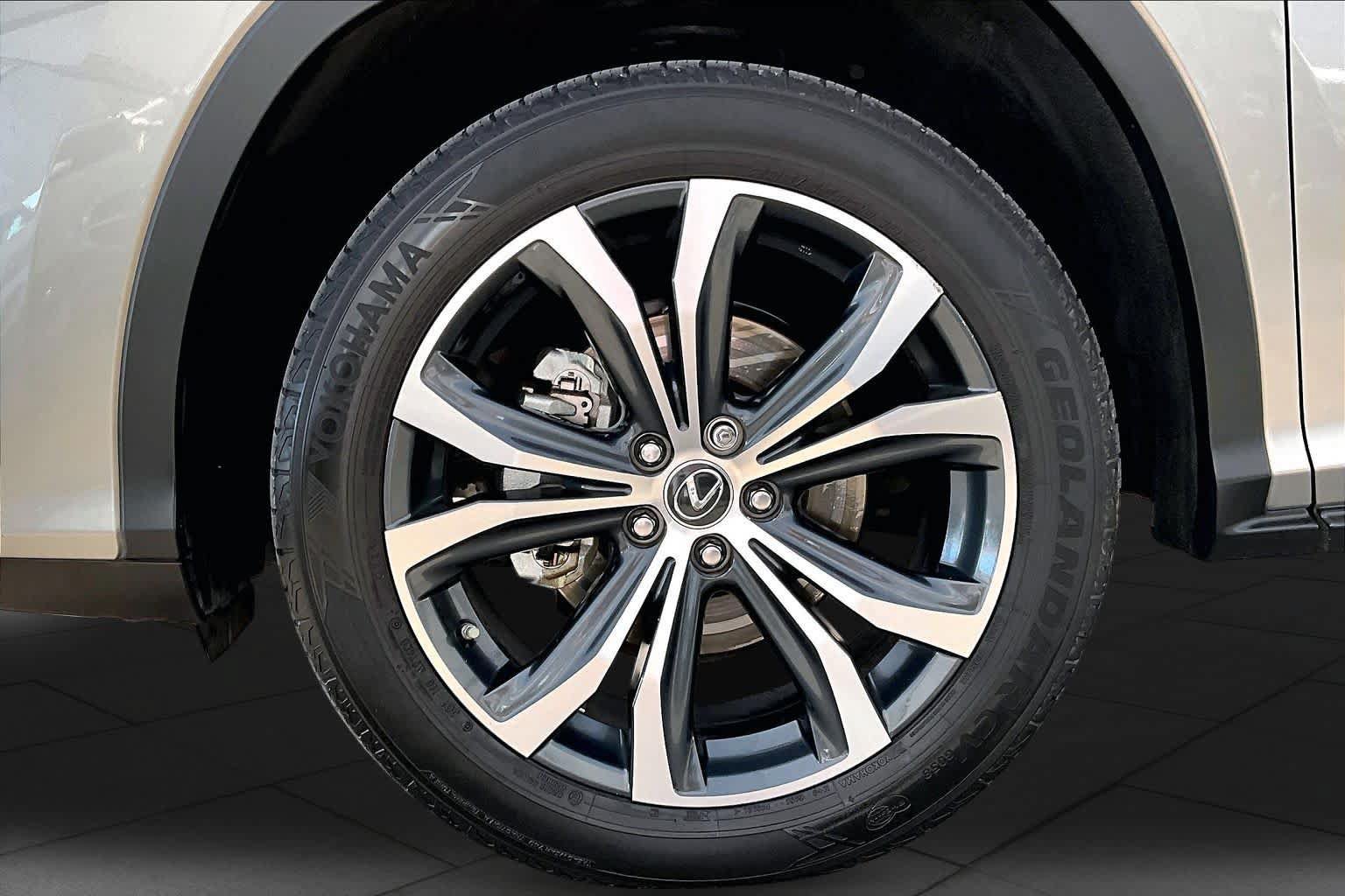 Used 2022 Lexus RX 350 FWD w/ Premium Package image 11