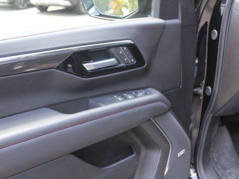 Used 2025 Chevrolet Suburban RST w/ RST Capability Package AWD/4WD image 20